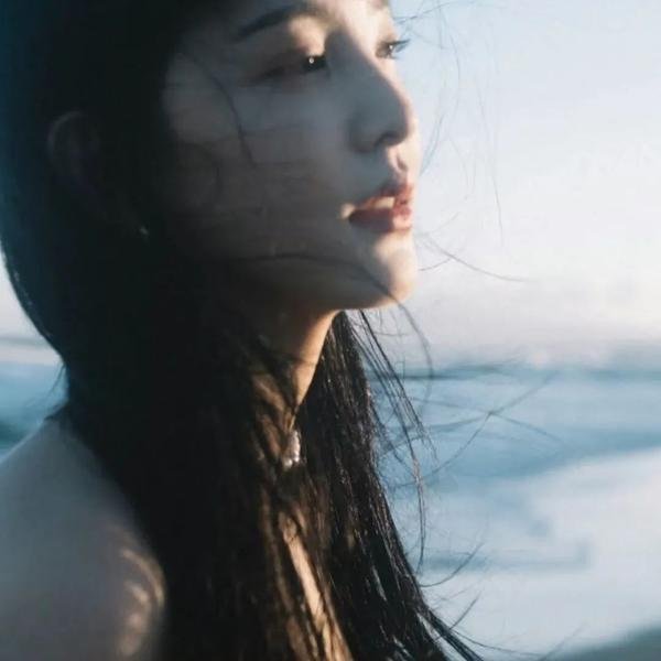 侦探米娜